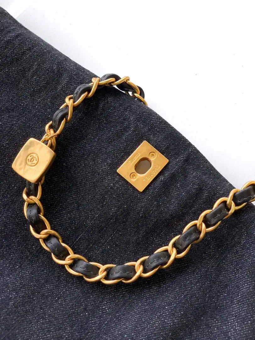 Chanel Maxi Flapbag 25K Washed Denim AS5727 Black
