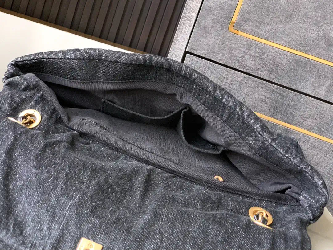 Chanel Maxi Flapbag 25K Washed Denim AS5727 Black