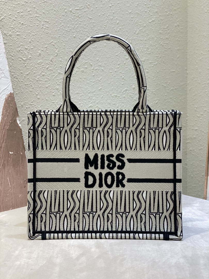 Dior M1265 Small Book Tote White and Black Miss Dior Allover Embroidery M9632