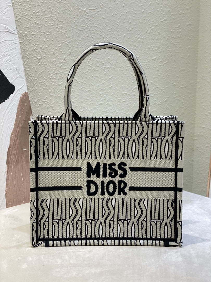 Dior M1265 Small Book Tote White and Black Miss Dior Allover Embroidery M9632