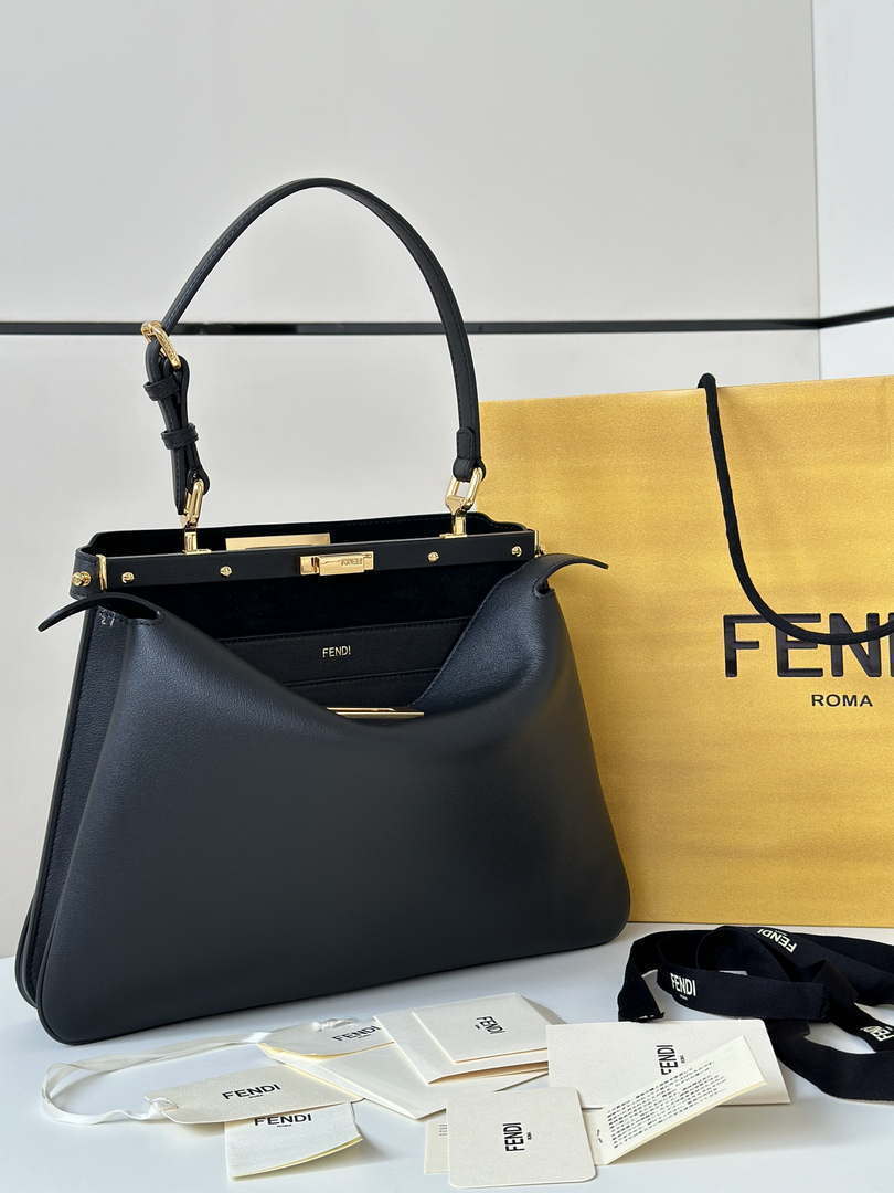 Fendi 8BN353AOVHF19P8 Peekaboo Soft Medium Black leather bag 80172