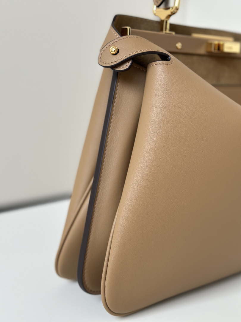Fendi 8BN353AOVHF19P8 Peekaboo Soft Medium Cappuccino-coloured leather bag 80172
