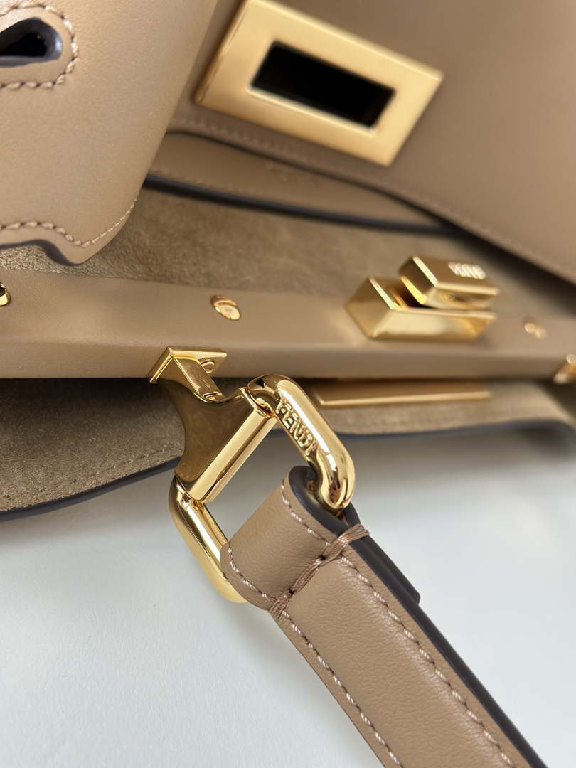 Fendi 8BN353AOVHF19P8 Peekaboo Soft Medium Cappuccino-coloured leather bag 80172