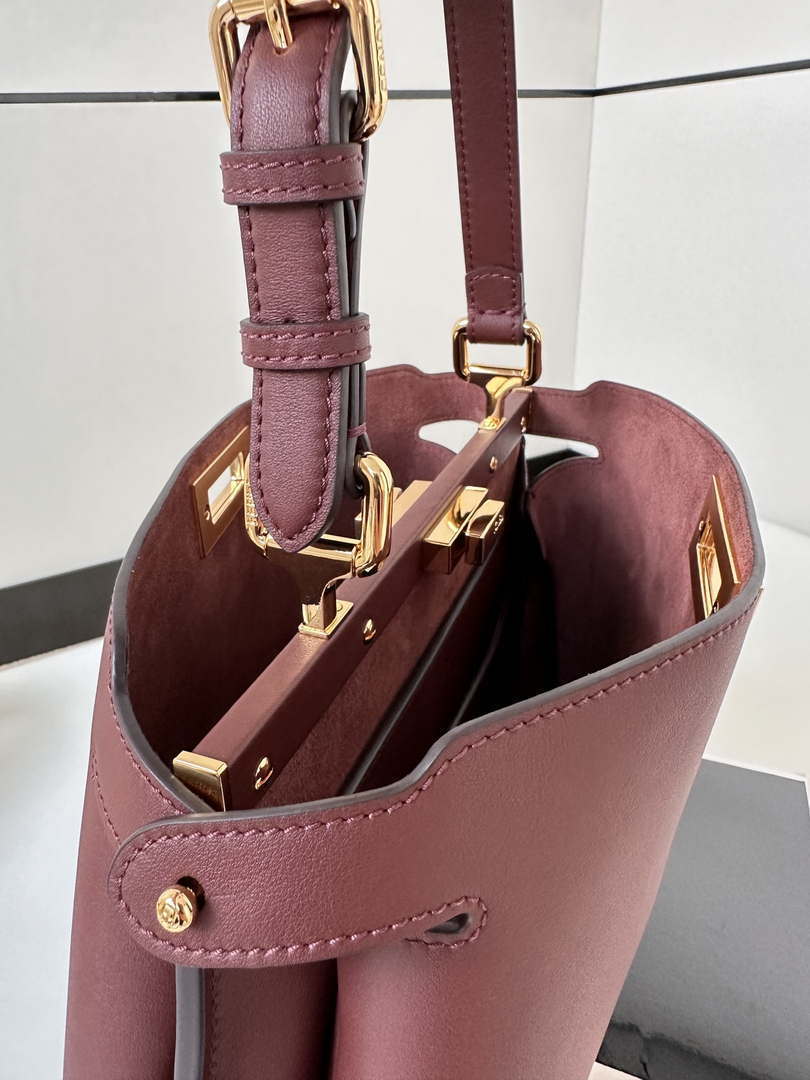 Fendi 8BN353AOVHF19P8 Peekaboo Soft Medium Wine Red leather bag 80172