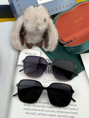 Gucci G9747 Sunglasses Luxury Fashion Show Sunglasses G991461 - Color 1 - View 9