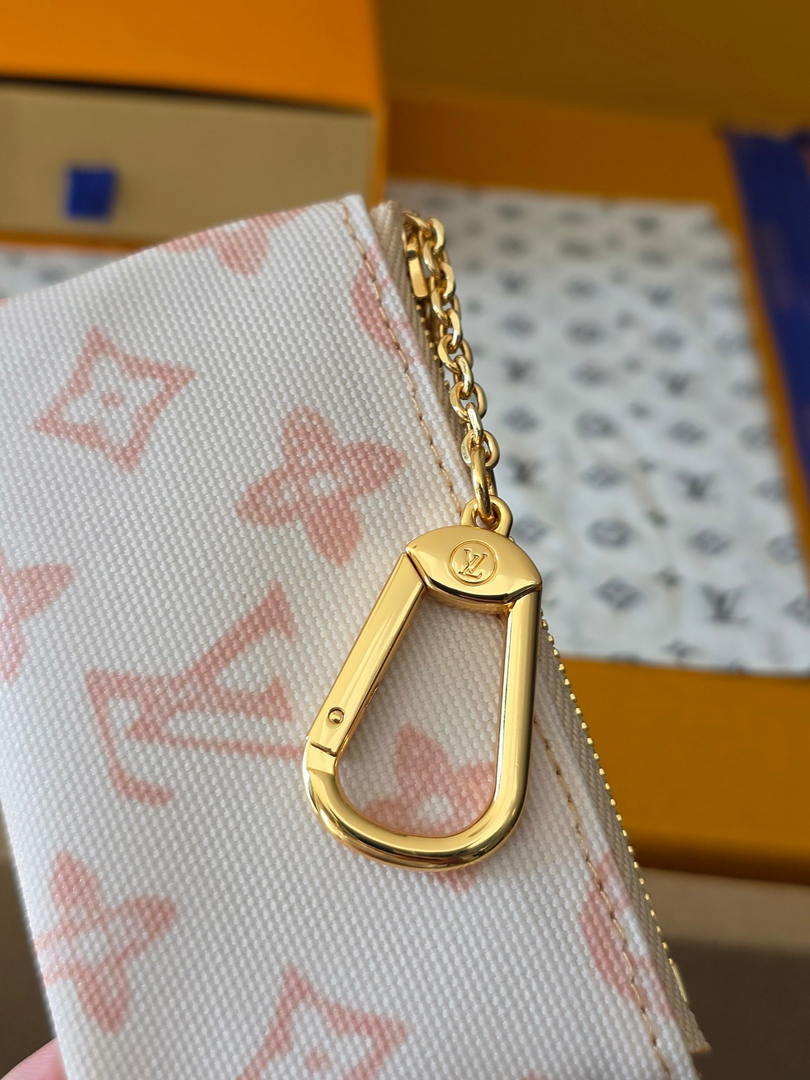 Louis Vuitton New Key Pouch LV M27673 White