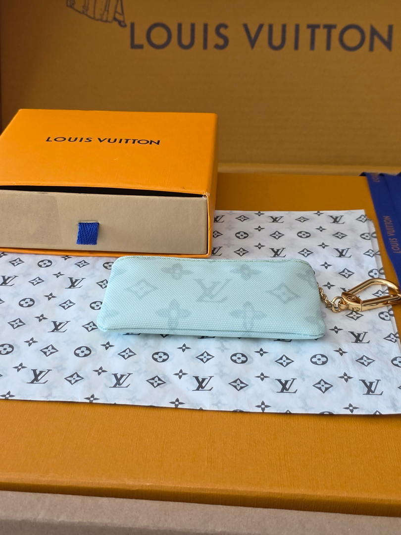 Louis Vuitton New Key Pouch LV M27672 Green - Default Title - View 3