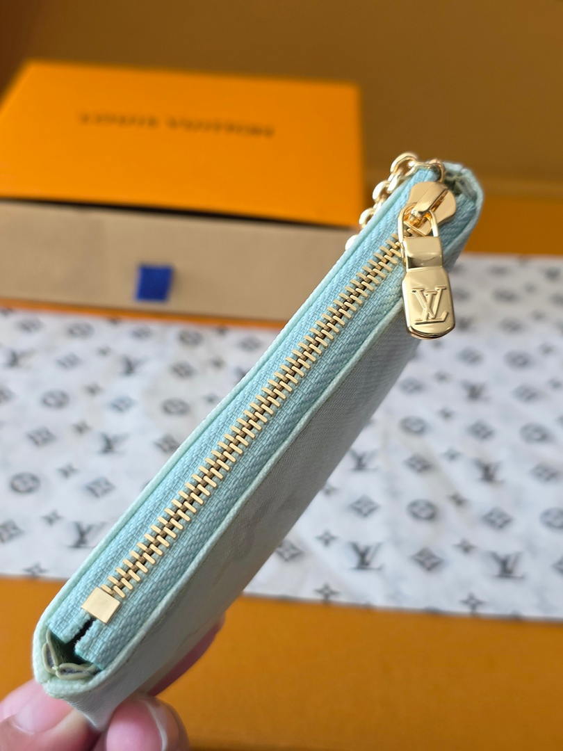 Louis Vuitton New Key Pouch LV M27672 Green - Default Title - View 6