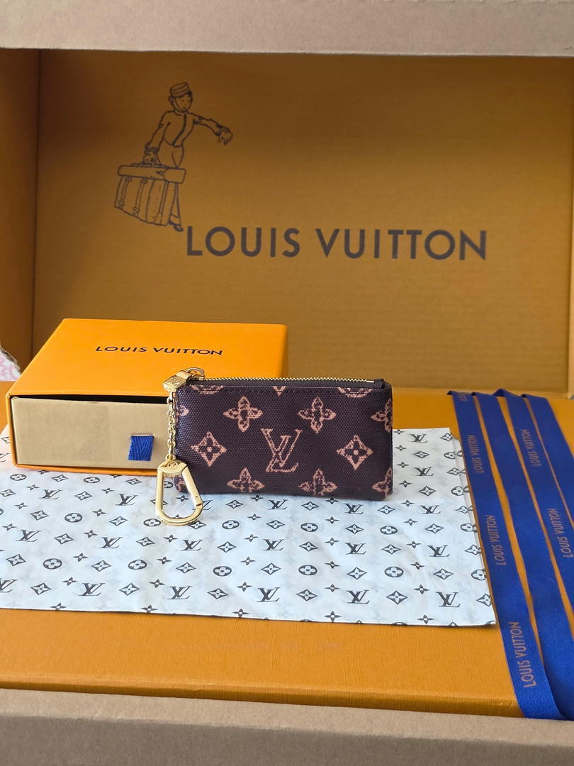 Louis Vuitton New Key Pouch LV M27671 Brown