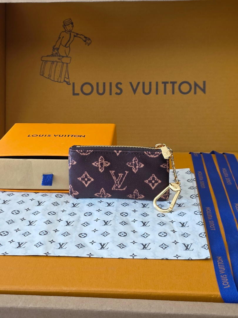 Louis Vuitton New Key Pouch LV M27671 Brown