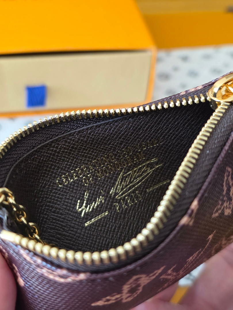 Louis Vuitton New Key Pouch LV M27671 Brown