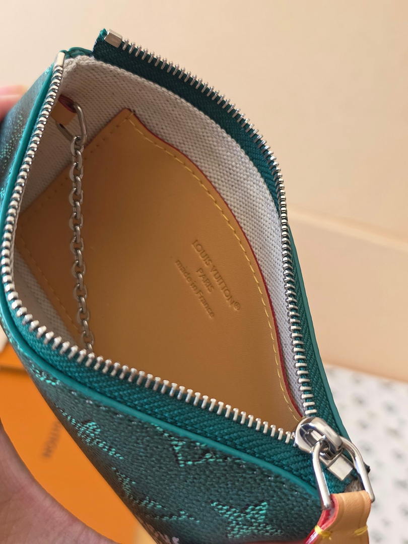 LV M27141 Louis Vuitton New Key Pouch S Green