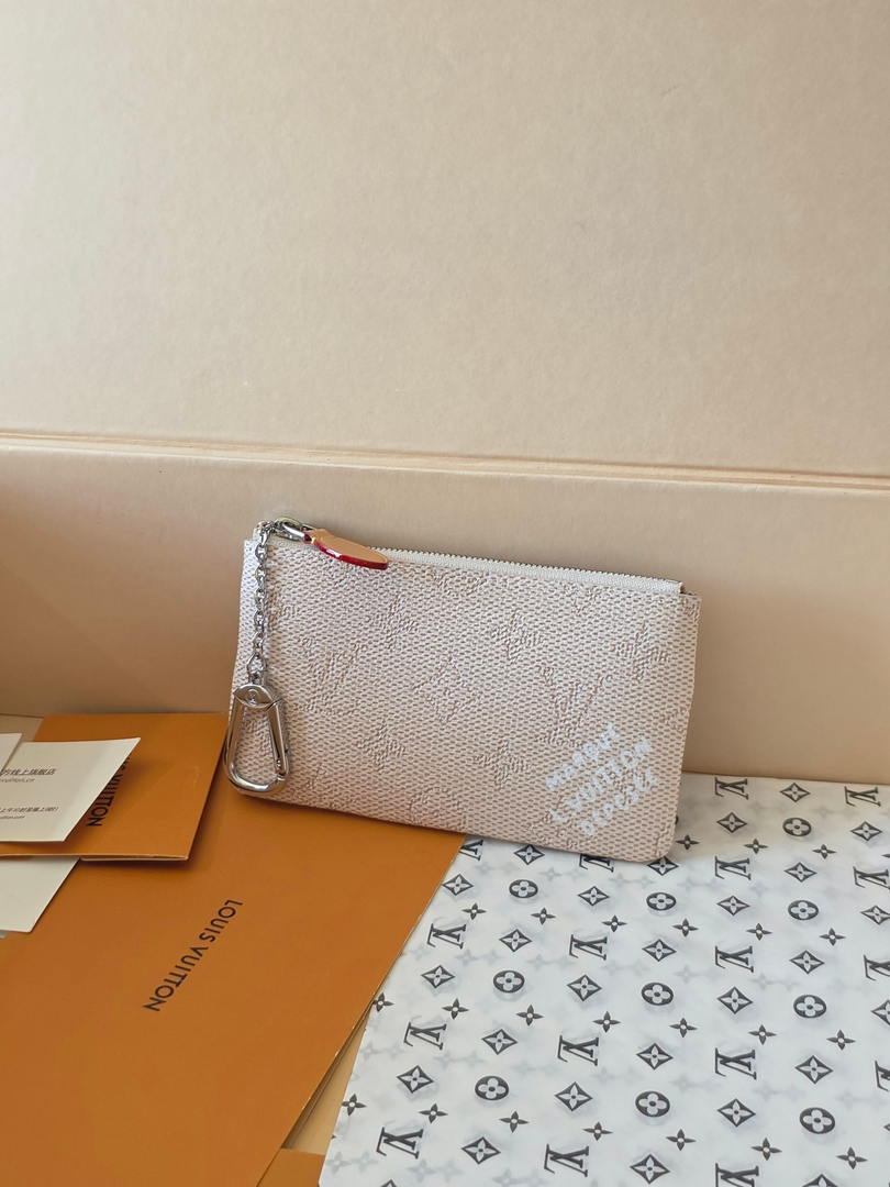 Louis Vuitton New Key Pouch S LV  M27113 Apricot White
