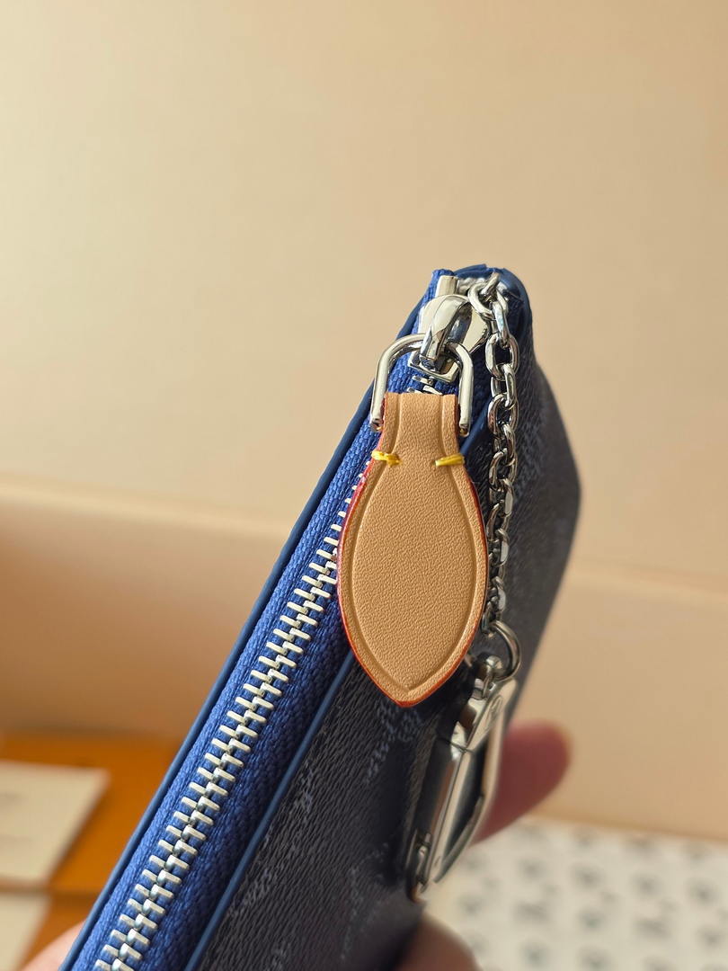 LV M27112 Louis Vuitton New Key Pouch S Blue