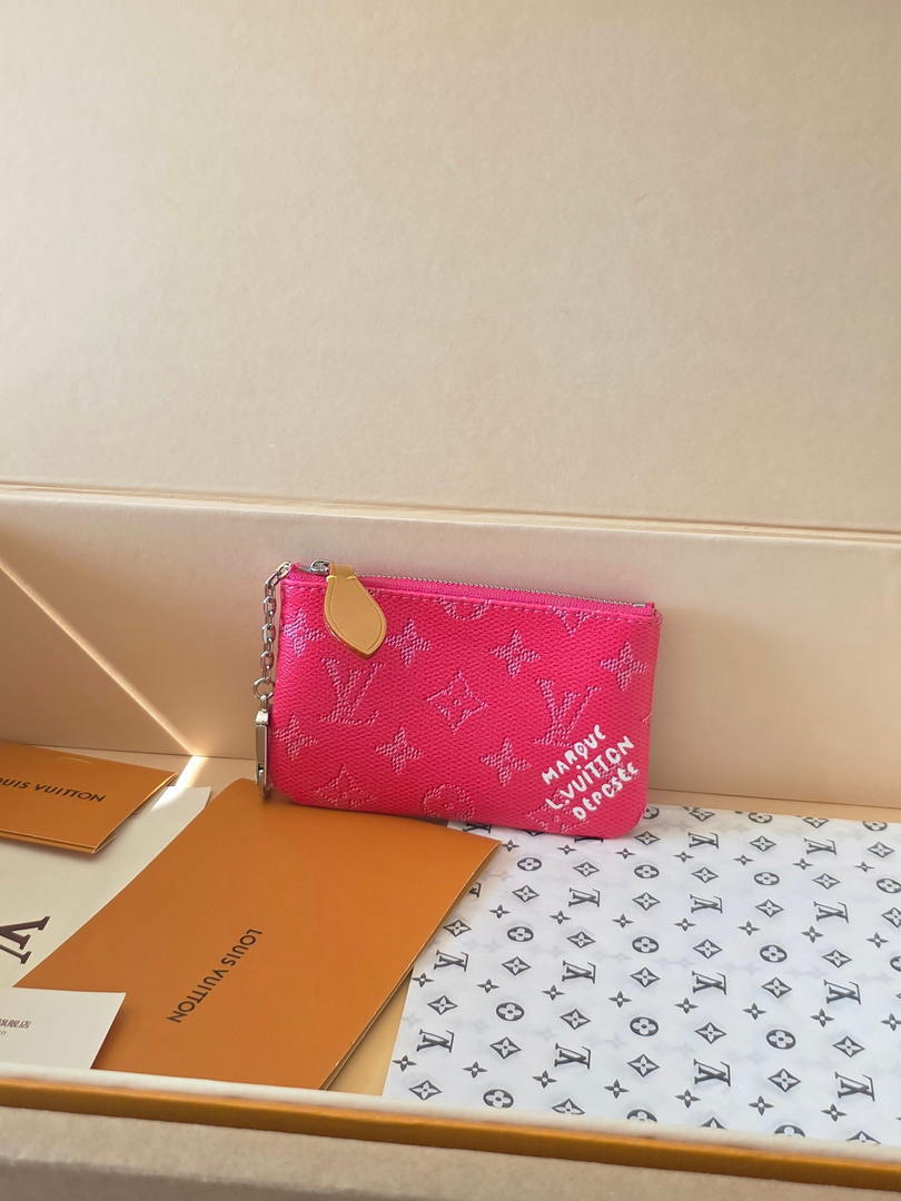 LV M27111 Louis Vuitton New Key Pouch S Rose Red