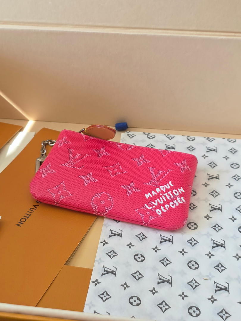 LV M27111 Louis Vuitton New Key Pouch S Rose Red