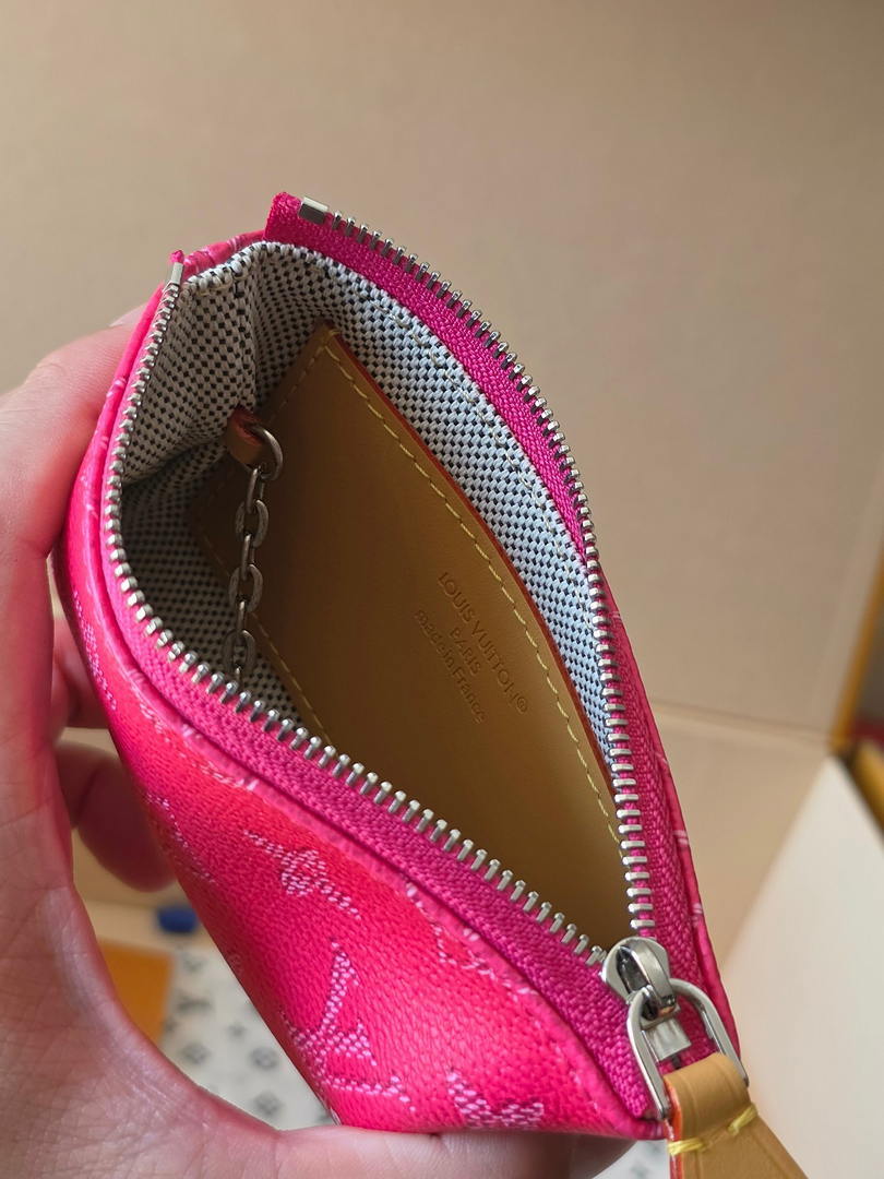 LV M27111 Louis Vuitton New Key Pouch S Rose Red