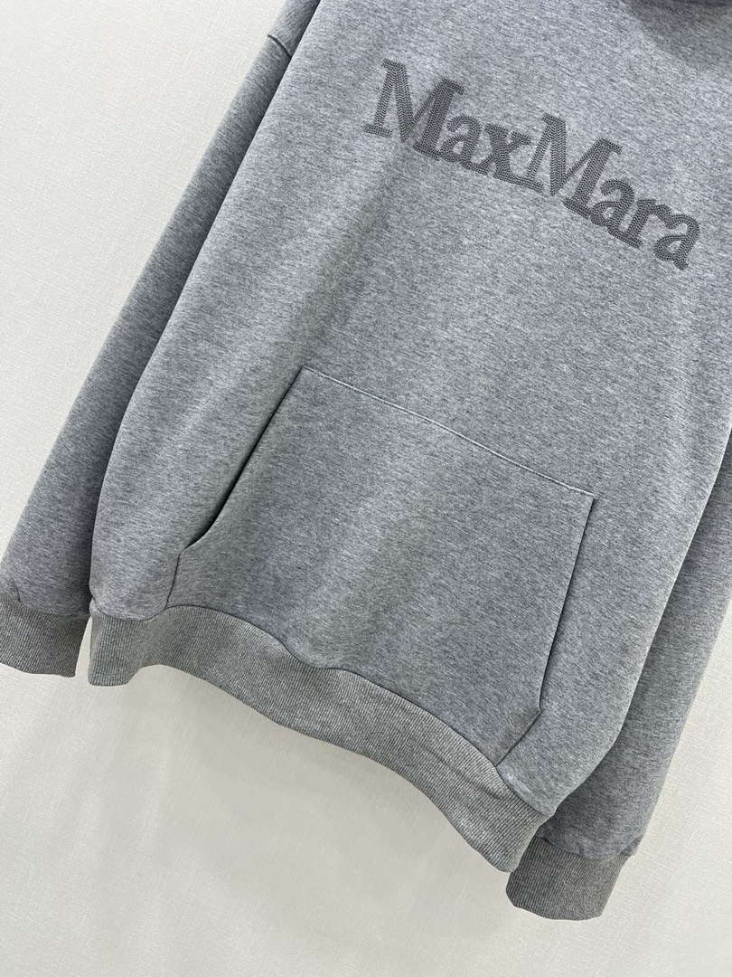 Max Mara Men Women's Tracksuit Casual sports suit Clothing M30001