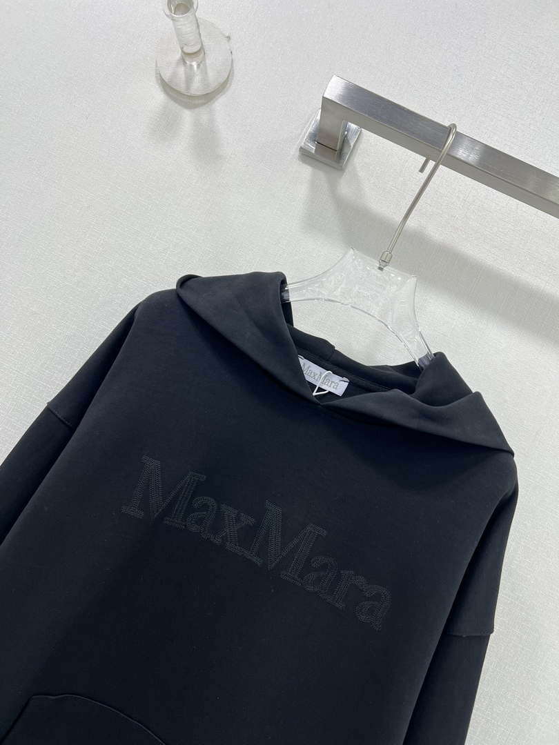 Max Mara Men Women's Tracksuit Casual sports suit Clothing M30002
