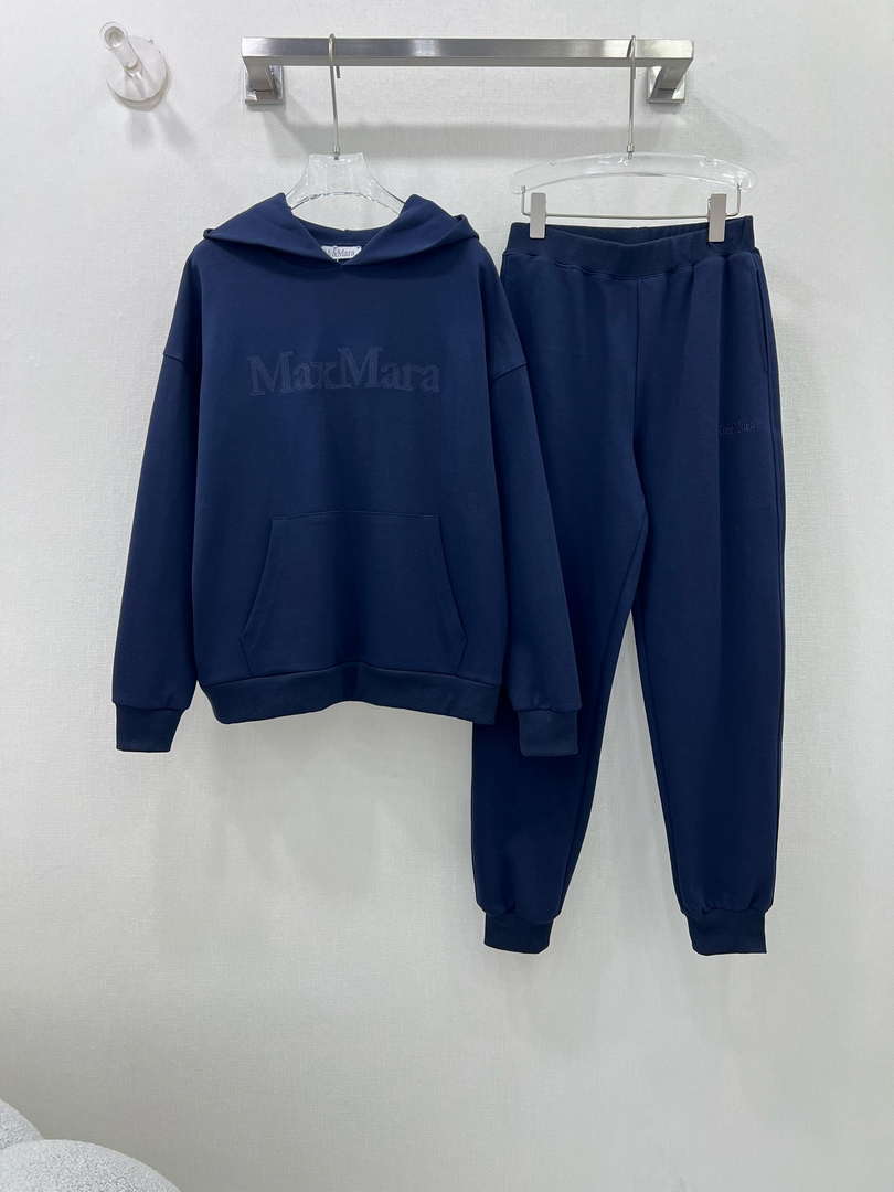 Max Mara Men Women's Tracksuit Casual sports suit Clothing M30004