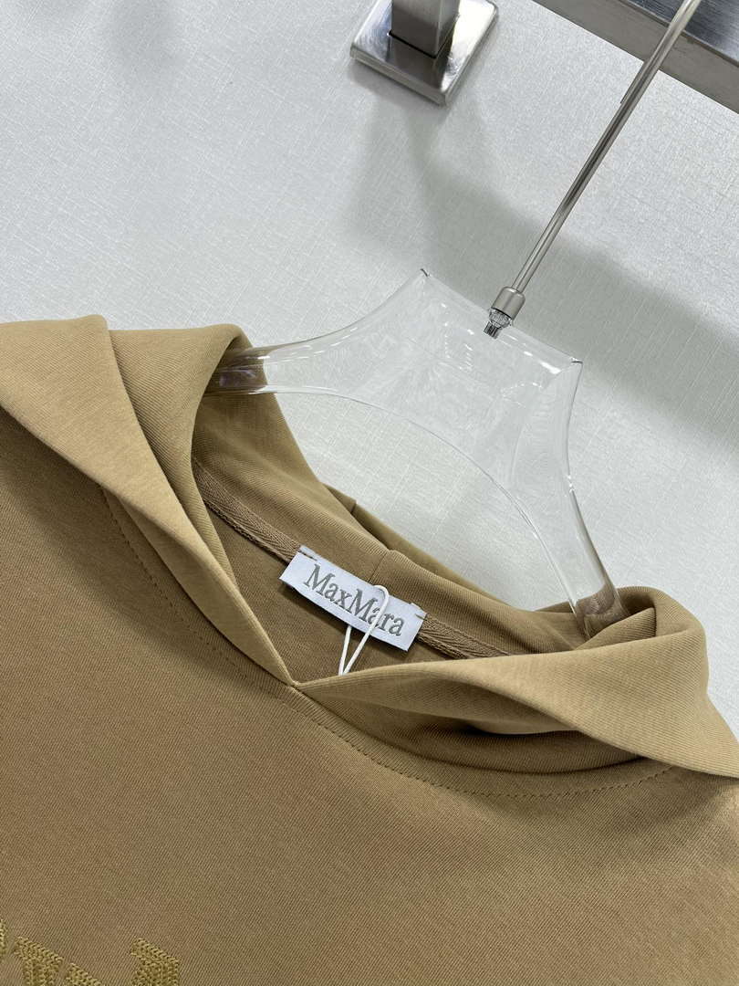 Max Mara Men Women's Tracksuit Casual sports suit Clothing M30003