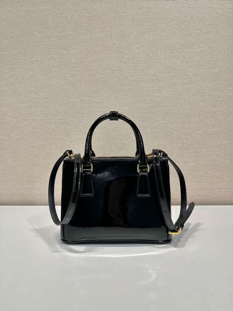 Prada 1BA906 Prada Patent leather mini-bag Black