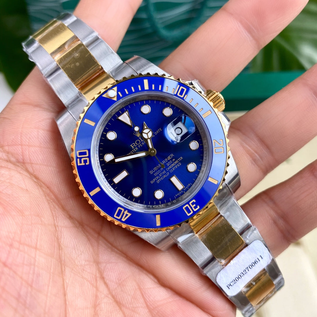 Rolex Submariner Date Oyster 41 mm  Oystersteel and yellow gold Reference 126613LB Black