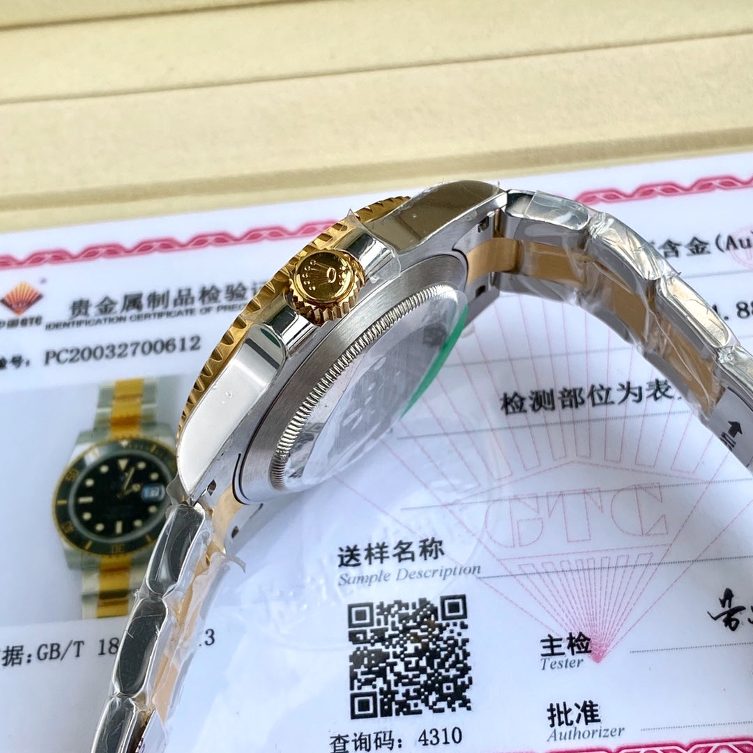 Rolex Submariner Date Oyster 41 mm  Oystersteel and yellow gold Reference 126613LB