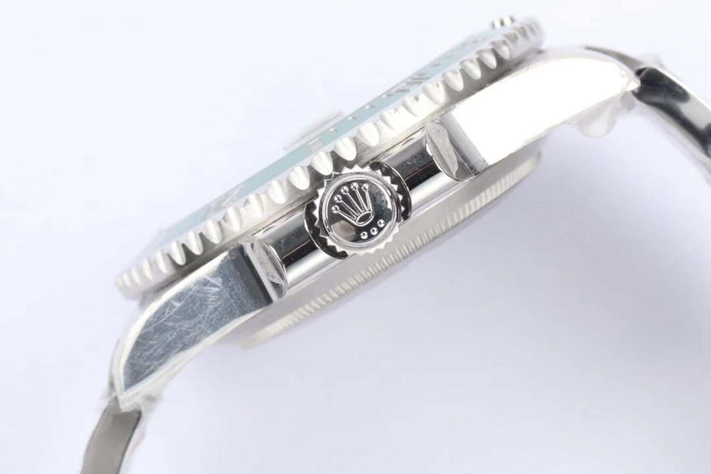 Rolex Watches M124060 Submariner R9821201