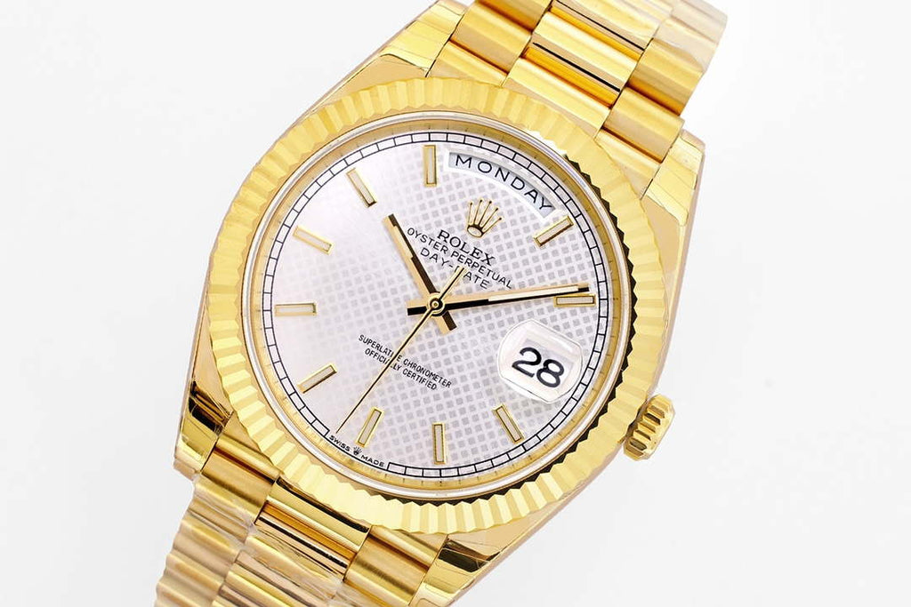 Rolex Watches M126300 Datejust 41MM R9821235