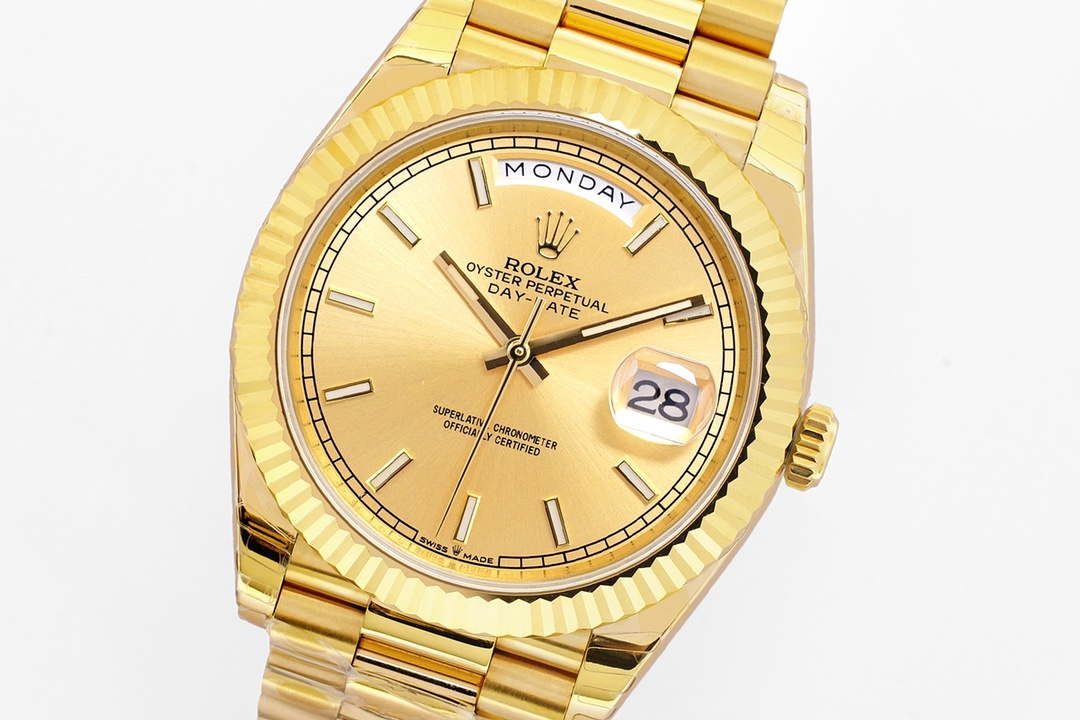 Rolex Watches M126300 Datejust 41MM R9821236