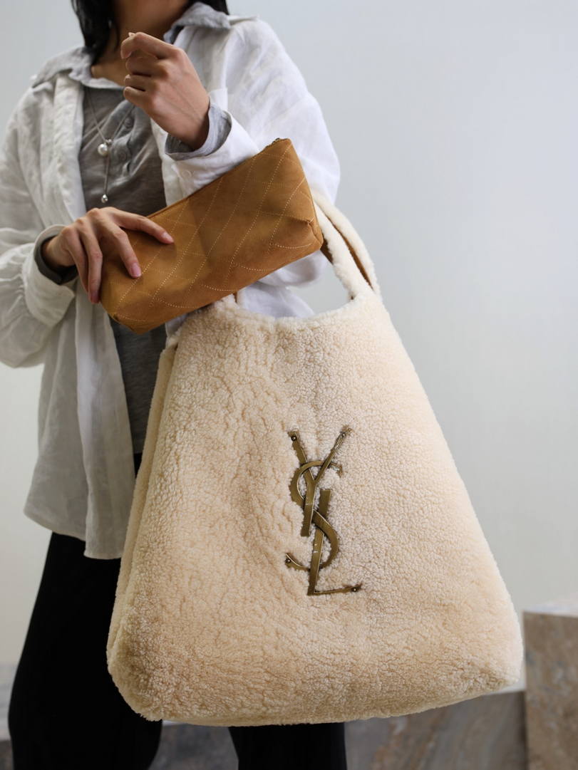 Saint Laurent YSL 698651 ICARE in shearling Maxi Shopping Bag NATURALE