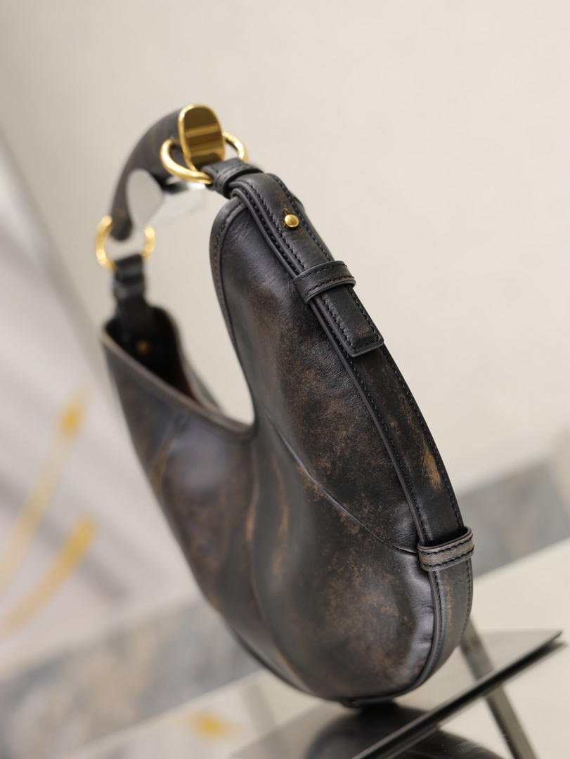 Saint Laurent YSL 851432 MOMBASA Samll in vintage leather - Default Title - View 4