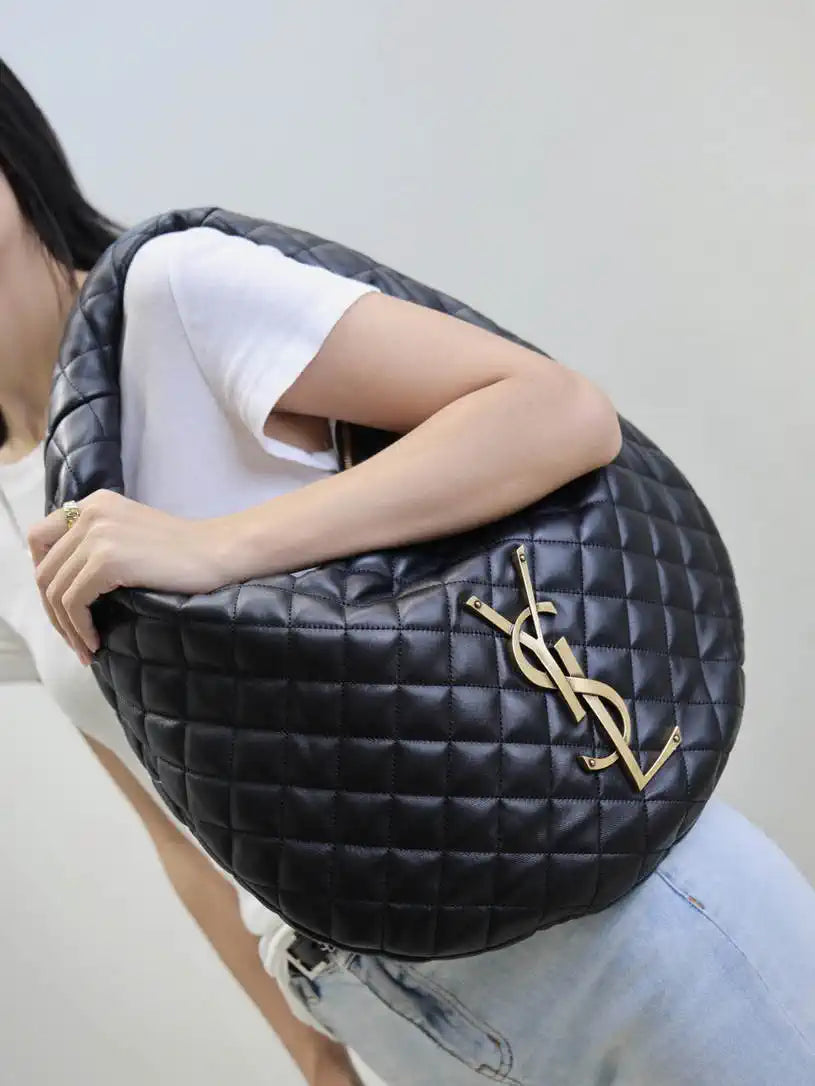 Saint Laurent YSL 858160 ICARE hobo in quilted nappa Balck