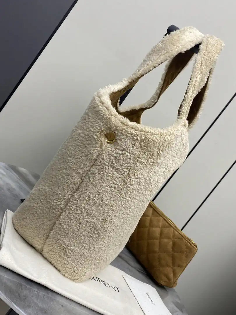 Saint Laurent YSL 858191 ICARE Medium in Lamb wool Beige