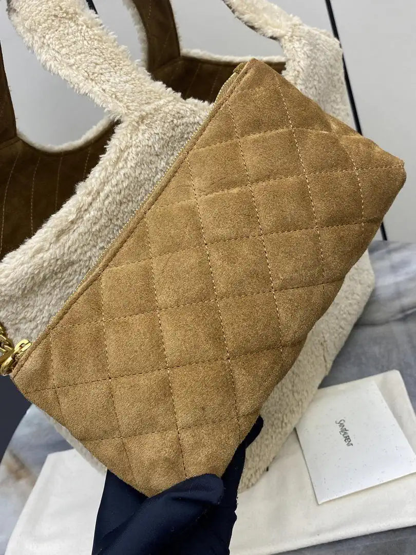 Saint Laurent YSL 858191 ICARE Medium in Lamb wool Beige