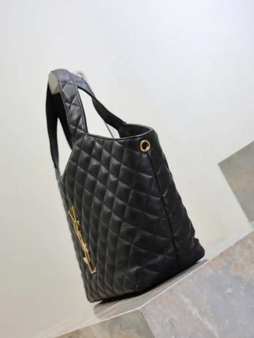Saint Laurent YSL 858191 ICARE Medium in quilted nappa Black