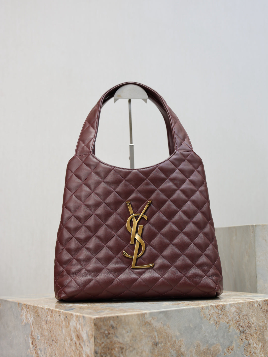 Saint Laurent YSL 858191 ICARE Medium in quilted nappa Wine Red