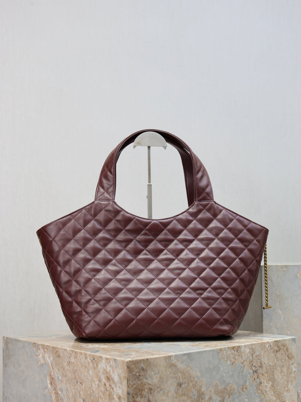Saint Laurent YSL 858191 ICARE Medium in quilted nappa Wine Red
