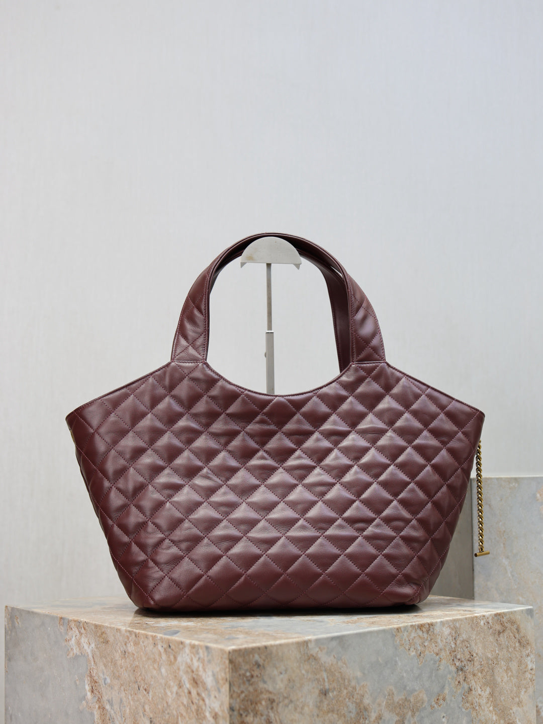 Saint Laurent YSL 858191 ICARE Medium in quilted nappa Wine Red