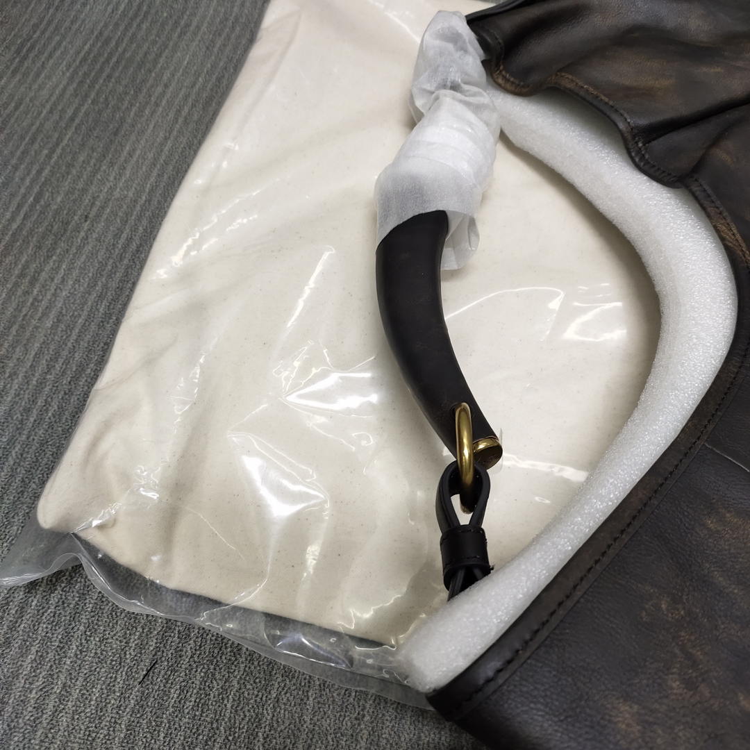 Saint Laurent YSL 862029 MOMBASA medium in vintage leather DARK OAK
