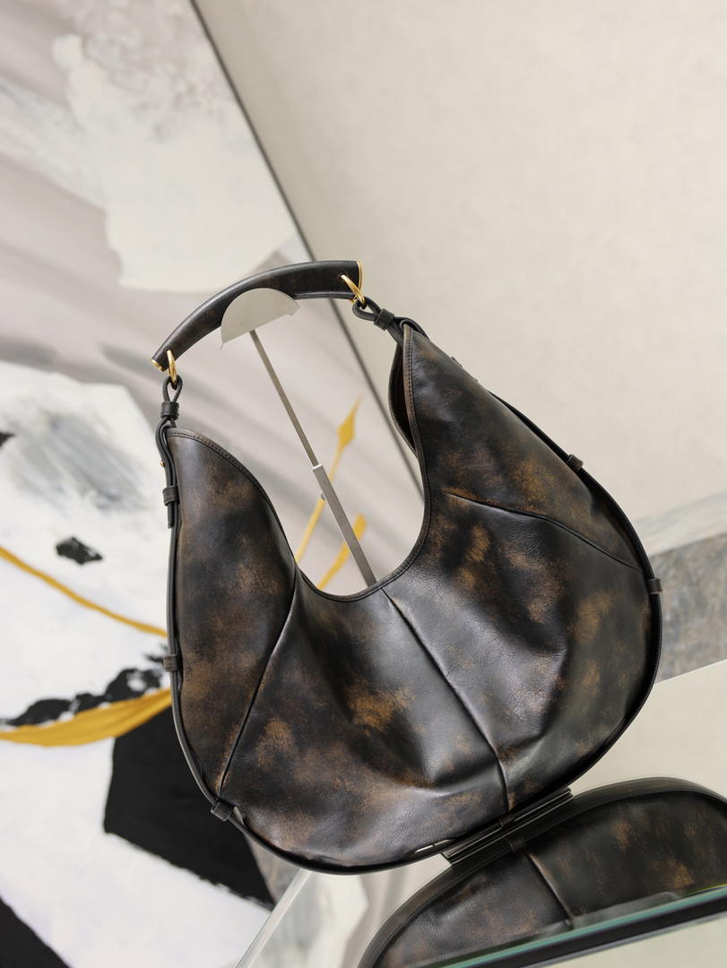 Saint Laurent YSL A0011MAAGWJ1000 MOMBASA Large in vintage leather