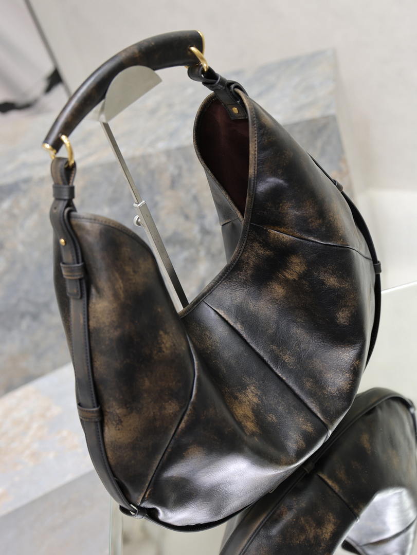 Saint Laurent YSL A0011MAAGWJ1000 MOMBASA Large in vintage leather