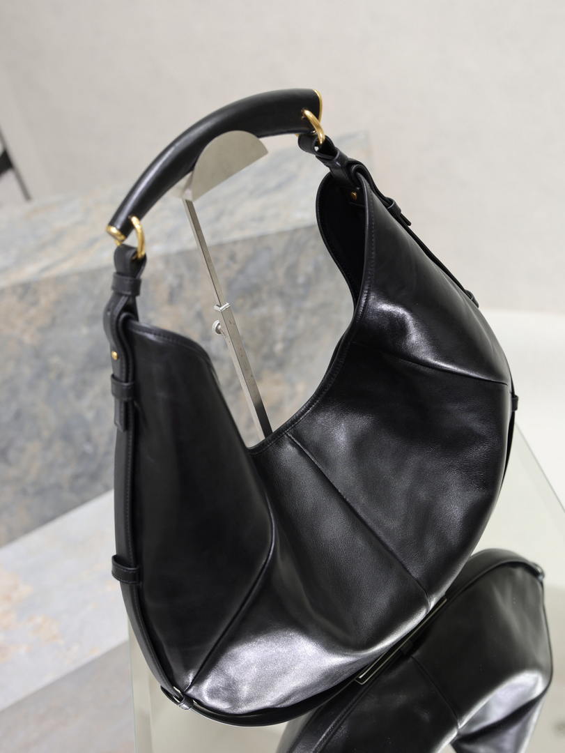 Saint Laurent YSL A0011MAAGWJ1000 MOMBASA Large in leather Black