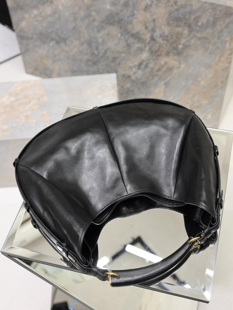 Saint Laurent YSL A0011MAAGWJ1000 MOMBASA Large in leather Black