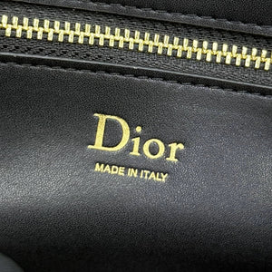 Small Dior Médaillon Flap Bag M3919QDWP_M900 Black Grained Calfskin - Default Title - View 9