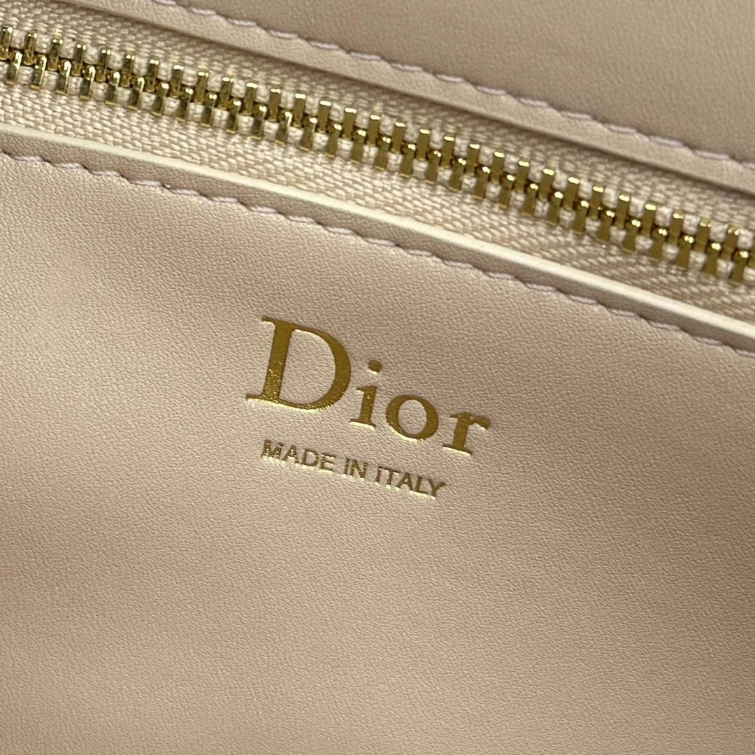 Small Dior Médaillon Flap Bag M3919QDWP_M900 Apricot Grained Calfskin - Default Title - View 9