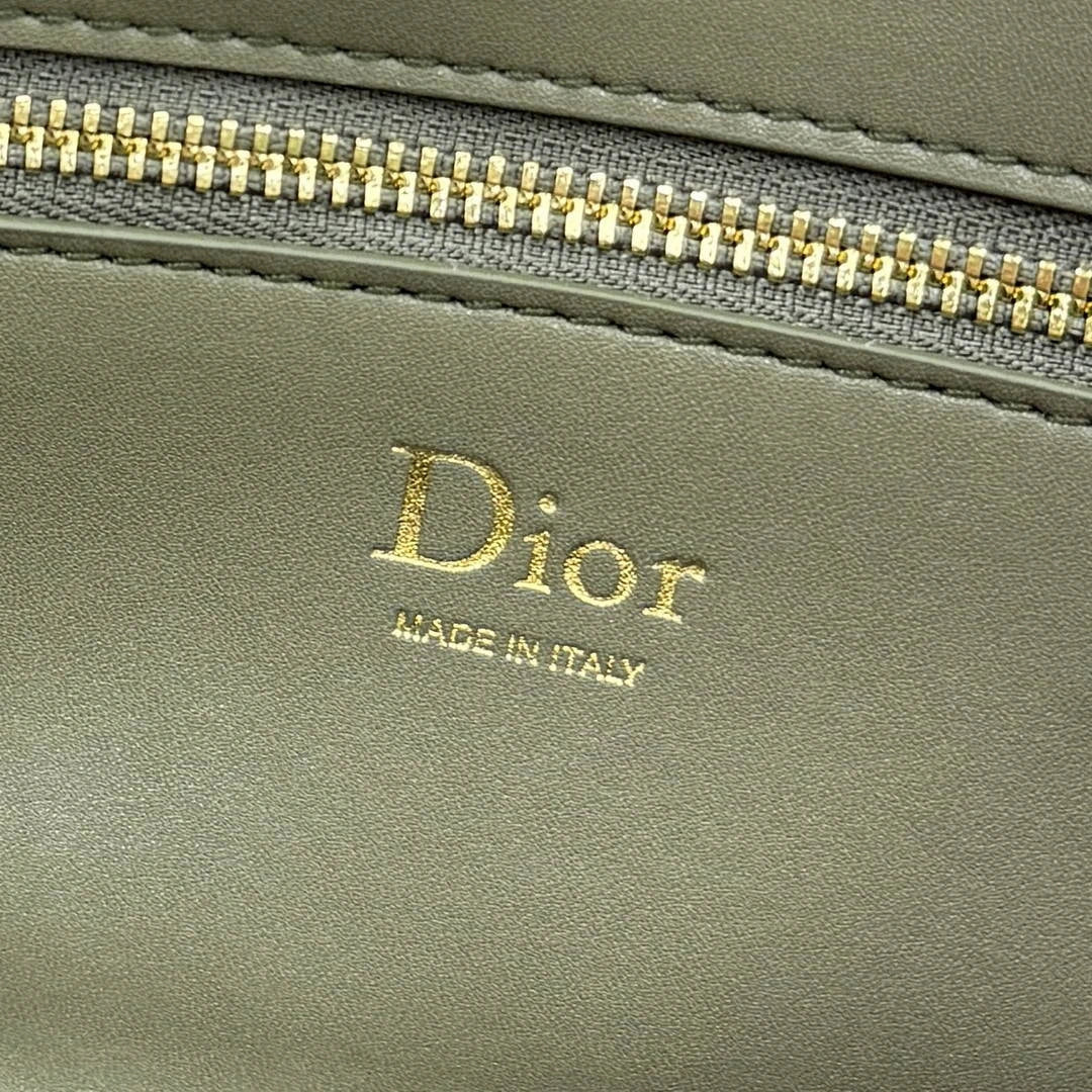 Small Dior Médaillon Flap Bag M3919QDWP_M900 Olive Green Grained Calfskin - Default Title - View 9