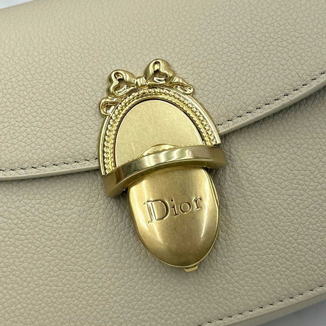 Small Dior Médaillon Flap Bag M3919QDWP_M900 Camel Beige Grained Calfskin - Default Title - View 4