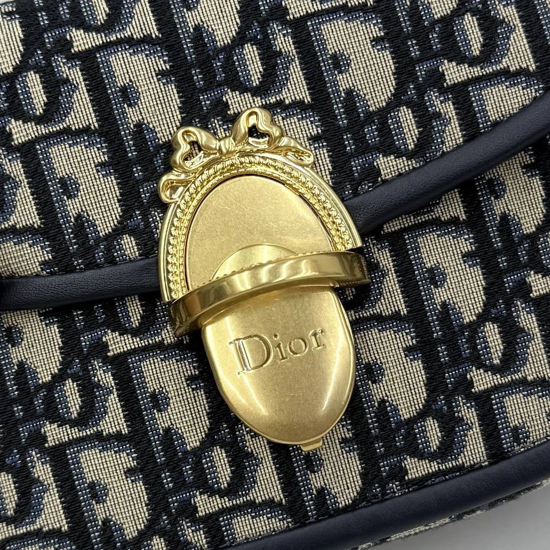 Small Dior Médaillon Flap Bag M3919QDWP_M900 Blue Dior Oblique Jacquard - Default Title - View 4